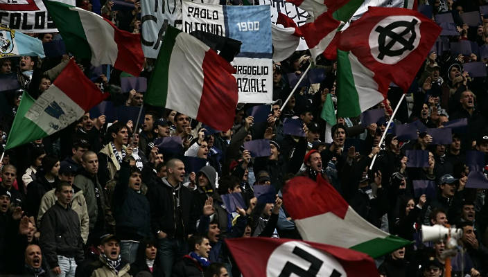 Striscioni stadio fascisti e nazisti